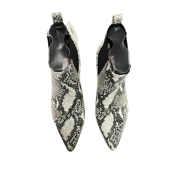 BLONDO Emelia Ankle Black White Snakeskin Waterproof Chelsea Ankle Boots 8M NIB - Picture 5 of 9